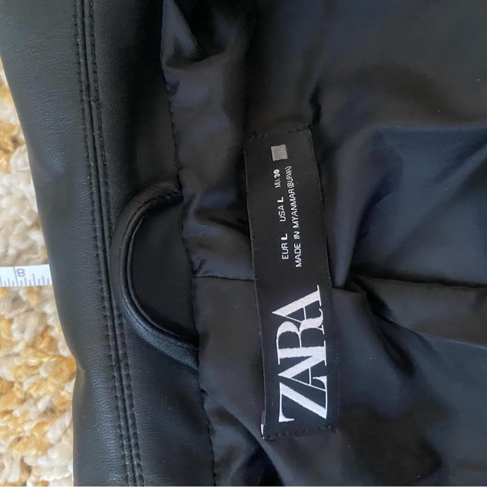 Cropped leather jacket from Zara